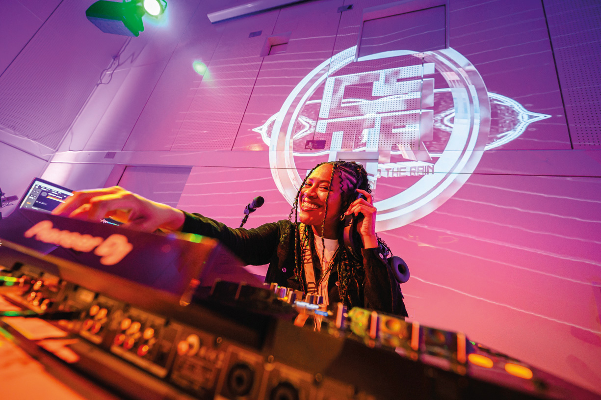 20240316 Younique Fest Sat NAE LOW 159 Copy 10