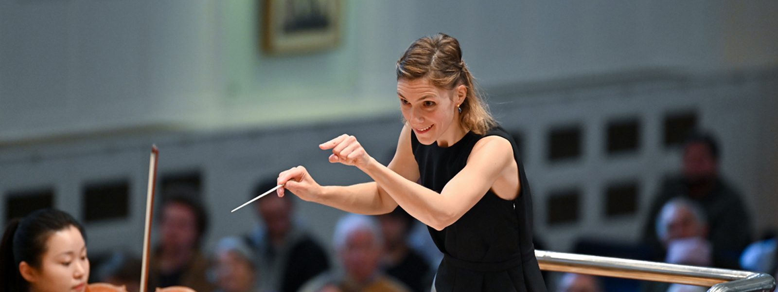 Chloe Van Soeterstede Web Hero Image 1600X600