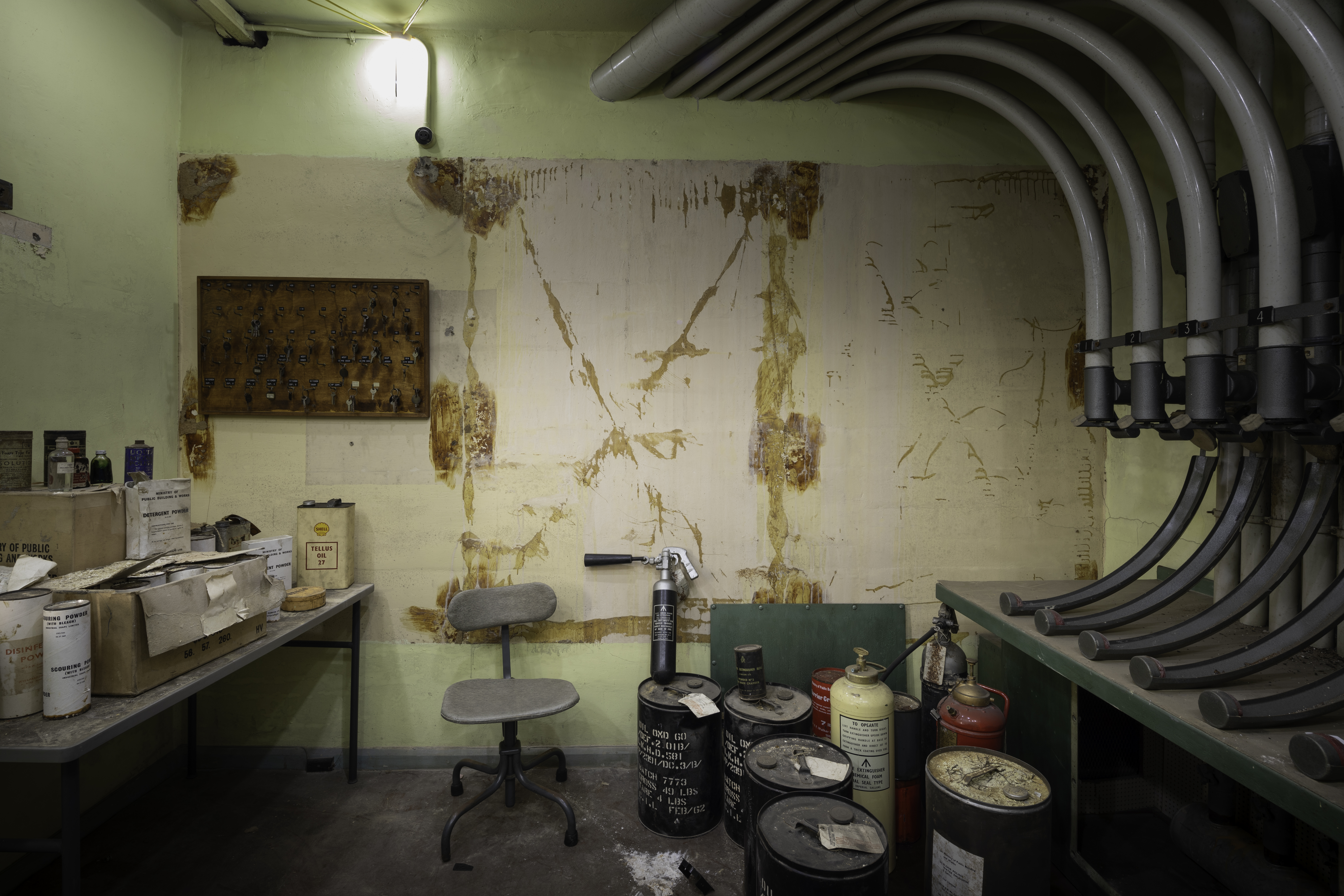 Nottm War Rooms Lansom Tube Room With A Miscellany Of Items Adjacent