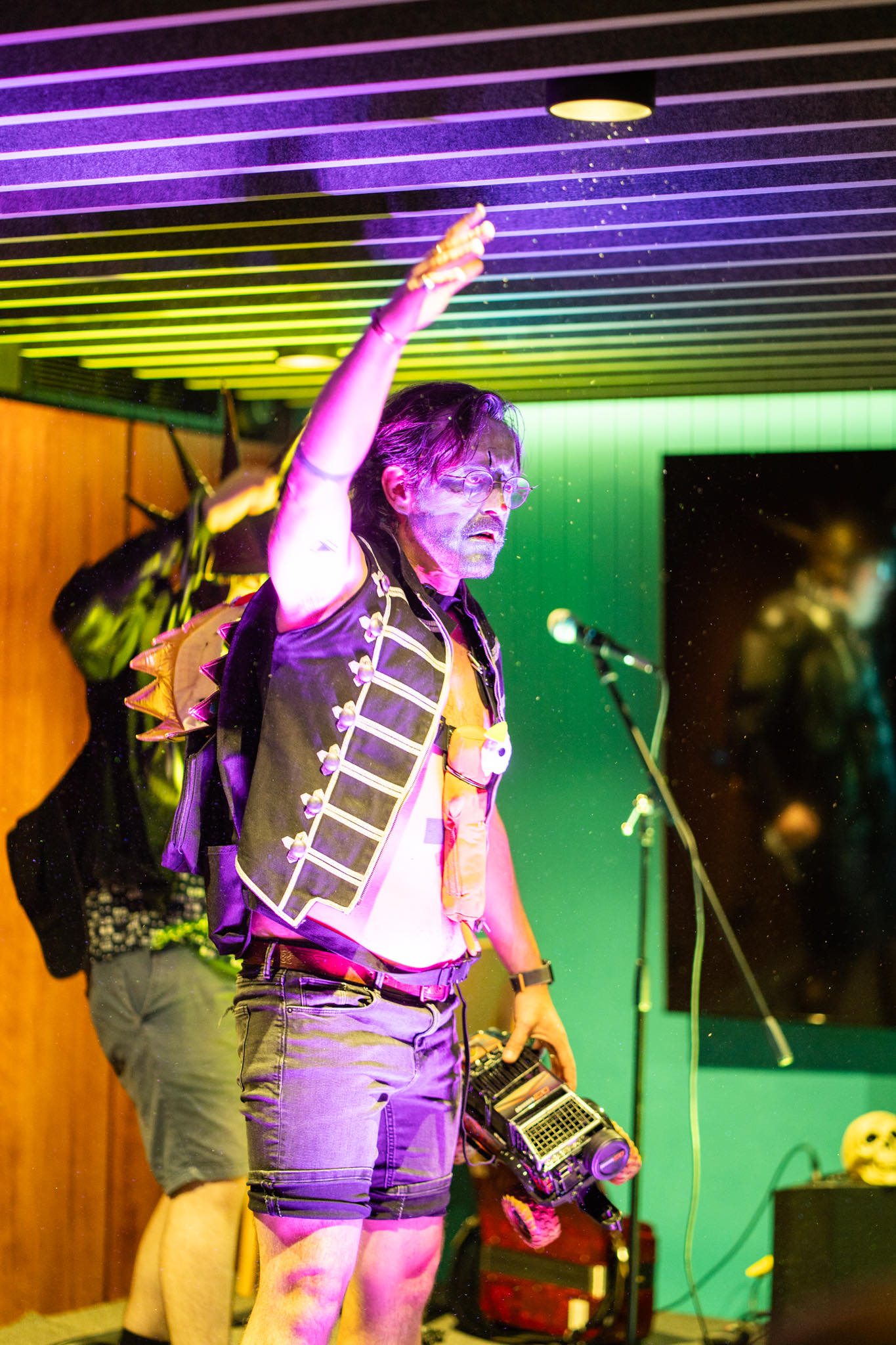 Eecaaea3 58B9 4718 805A E807d76340e6